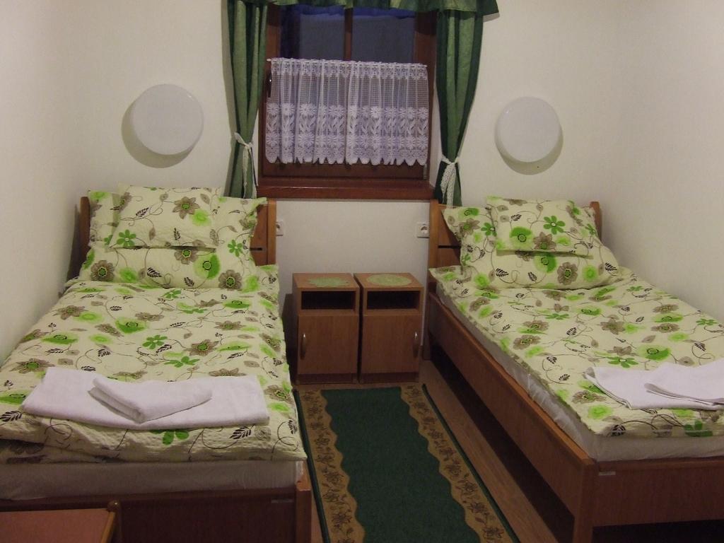 Oereg Somfa Vendeghaz Otel Uppony Dış mekan fotoğraf