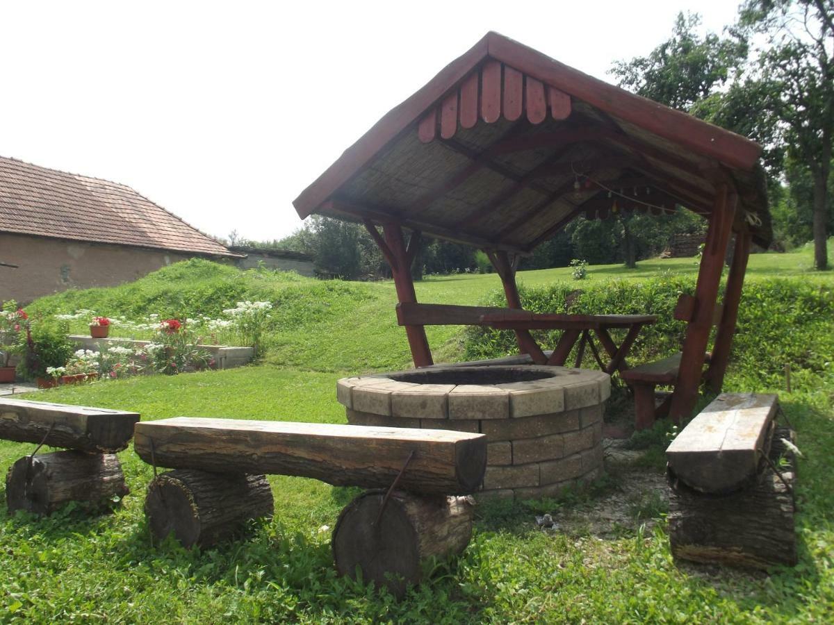 Oereg Somfa Vendeghaz Otel Uppony Dış mekan fotoğraf