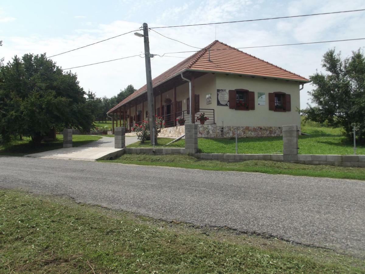 Oereg Somfa Vendeghaz Otel Uppony Dış mekan fotoğraf